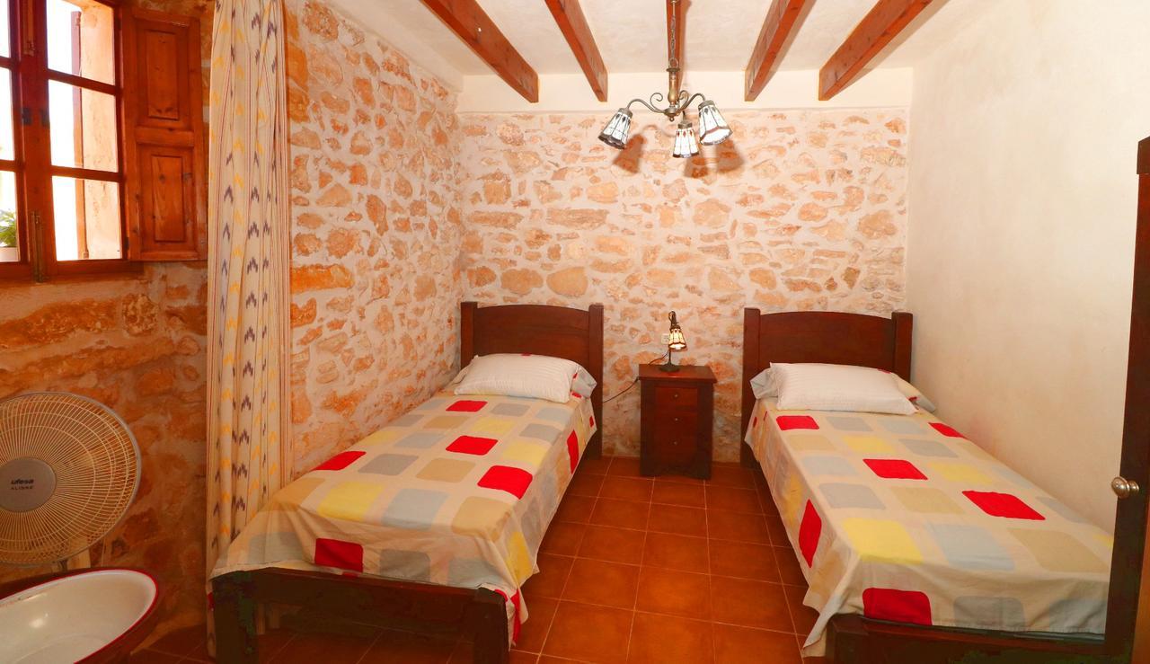 Can Cova Llombarts Exterior photo